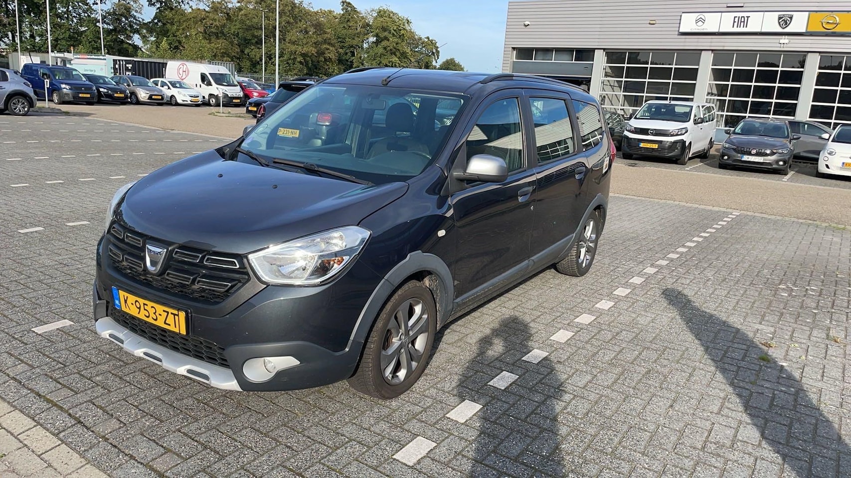 Dacia Lodgy - 1.2 Tce Blackline 7p. 1.2 TCe Blackline 7p. - AutoWereld.nl
