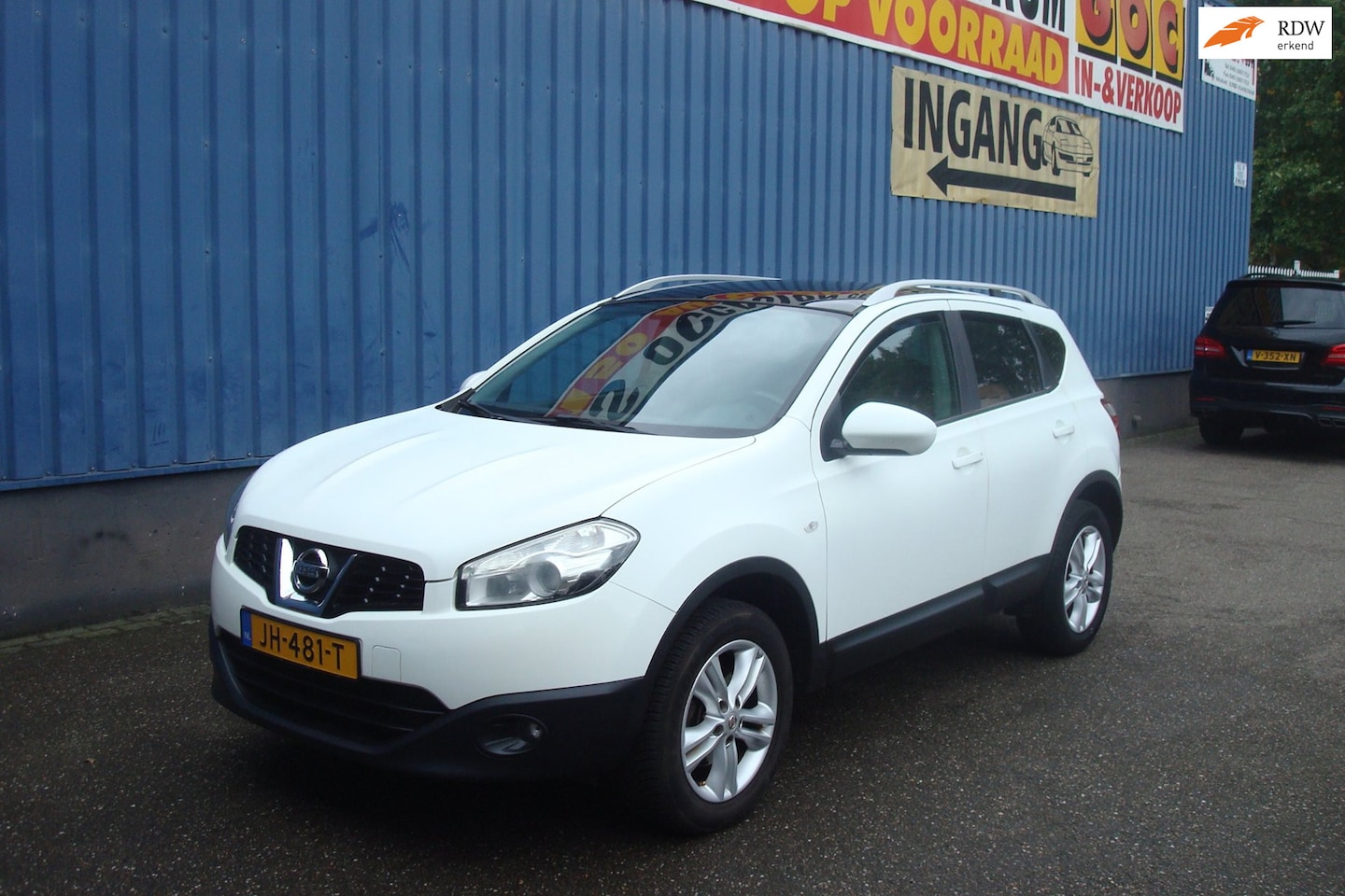 Nissan Qashqai - 1.6 Connect Edition 1.6 Connect Edition, Airco, panoramadak - AutoWereld.nl