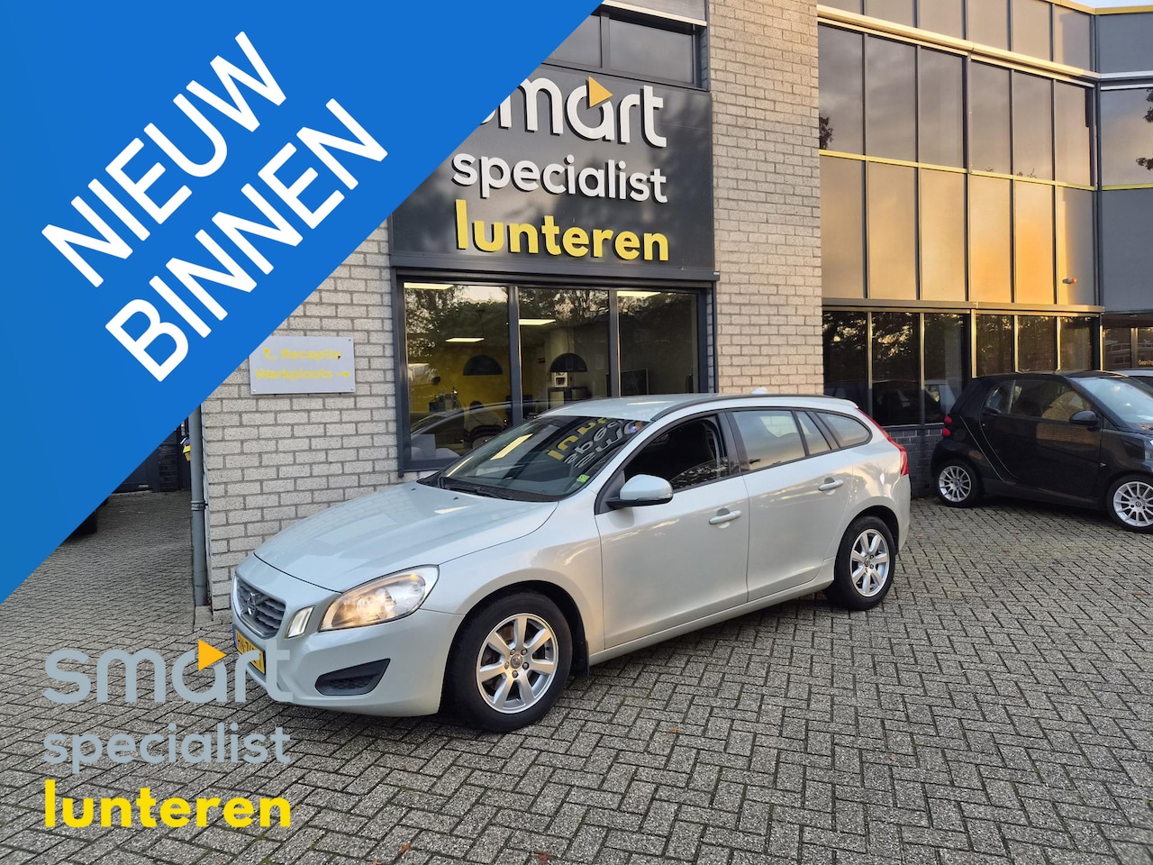 Volvo V60 - 1.6 DRIVe Kinetic 1.6 DRIVe Kinetic - AutoWereld.nl