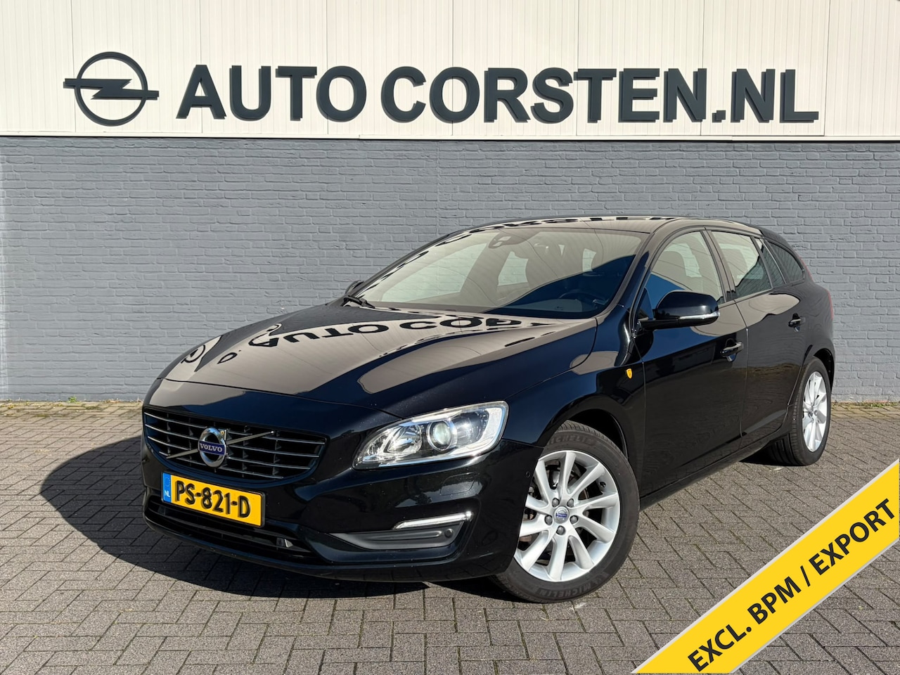 Volvo V60 - T3 153PK Automaat Leder+Stoelverwarming Navi Trekhaak Bluetooth Ecc Pdc Polar+ Dynamic Lmv - AutoWereld.nl