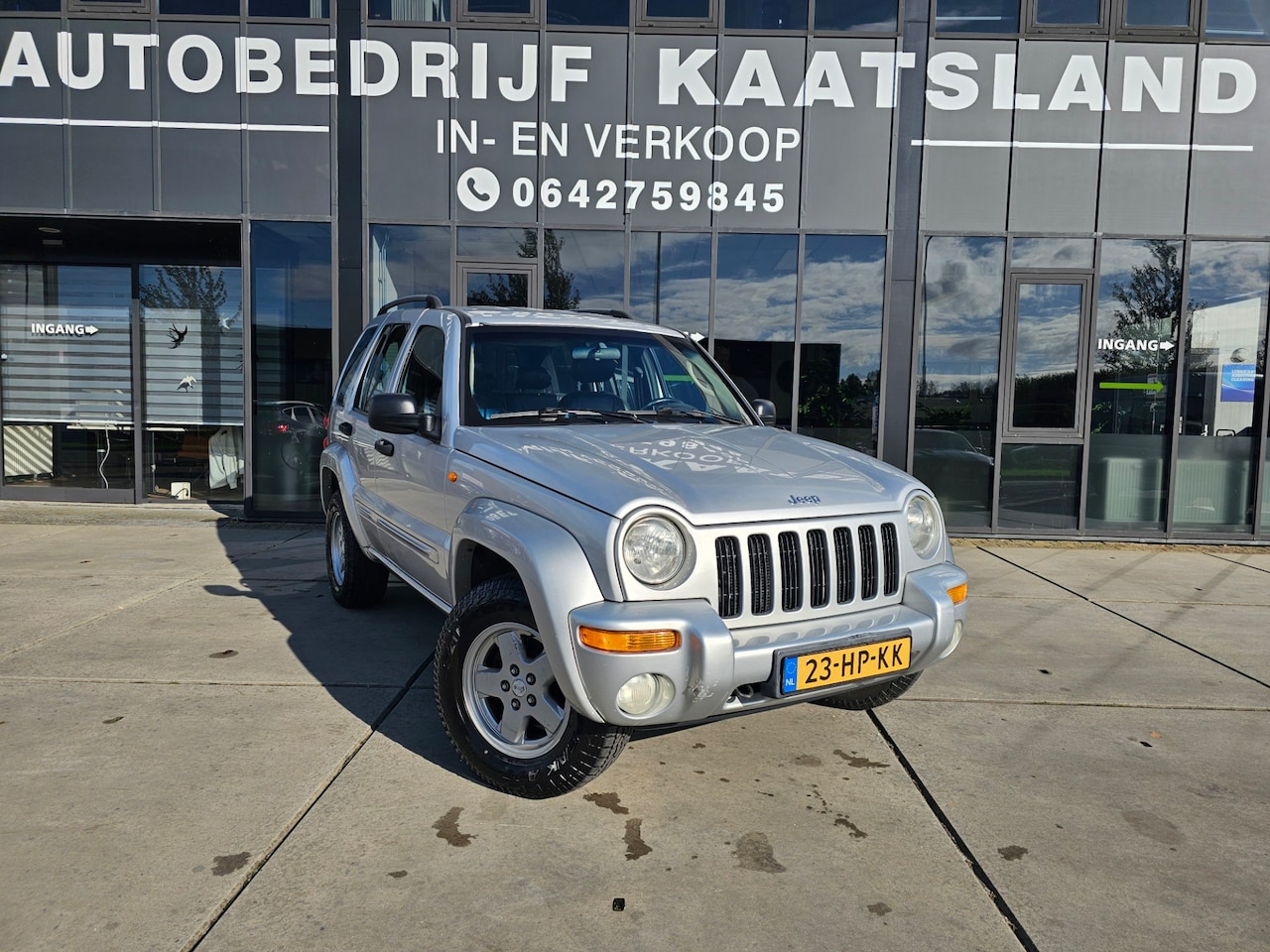 Jeep Cherokee - 3.7i V6 Sport Plus - Leder - Automaat - Trekhaak - AutoWereld.nl