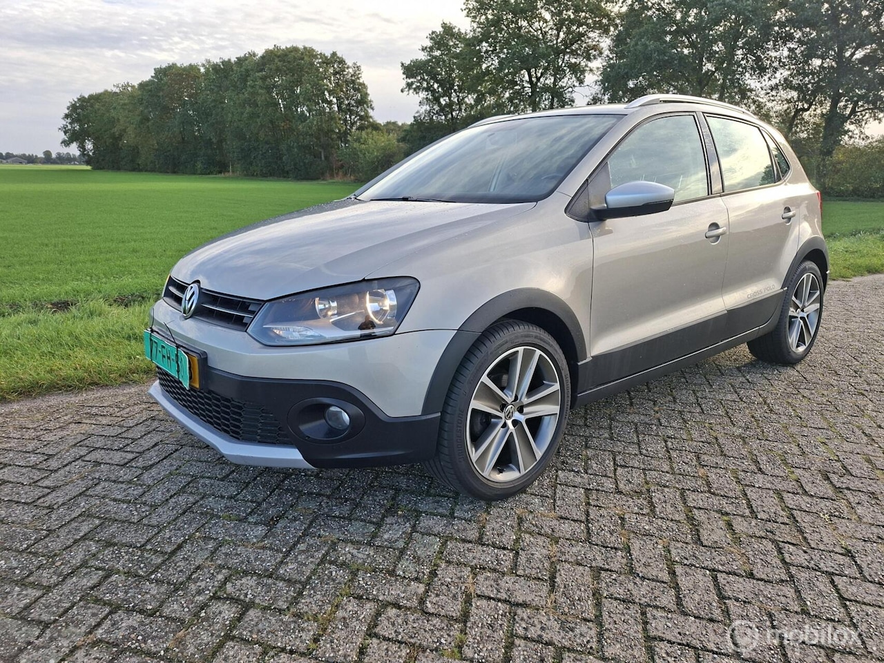 Volkswagen Polo - 1.2TSI CROSS 105 PK 6 VERSNELLINGEN NETTE - AutoWereld.nl