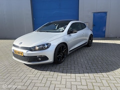 Volkswagen Scirocco - 1.4 TSI Highline met Panorama dak Xenon