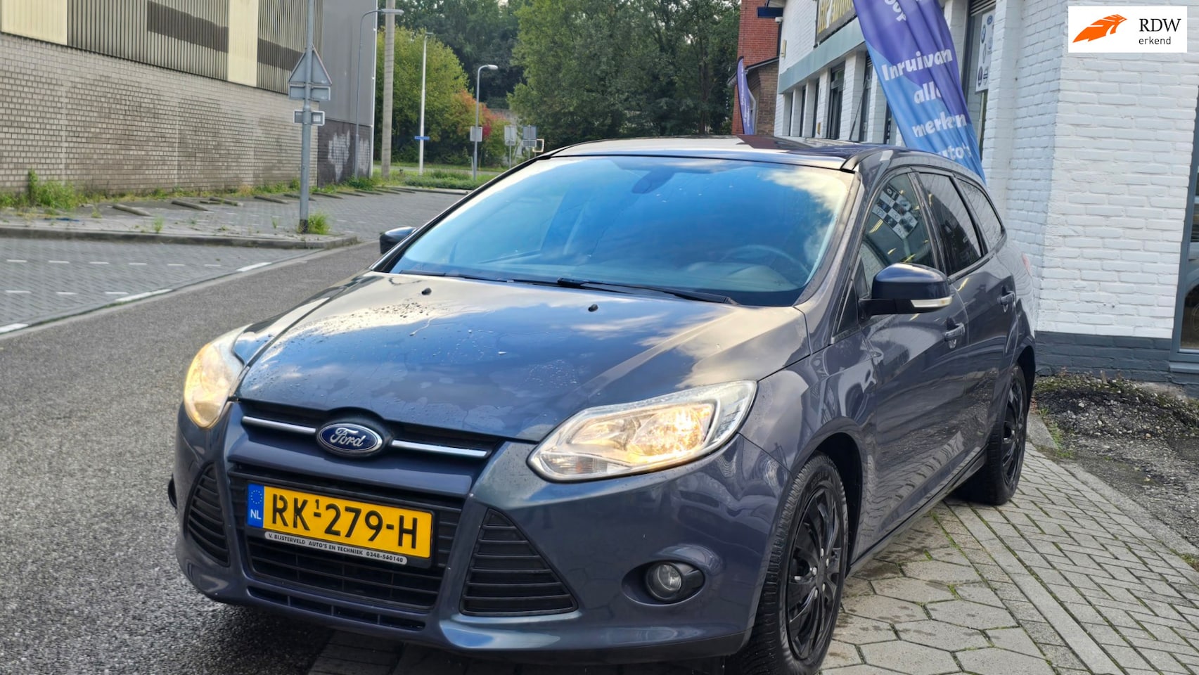 Ford Focus Wagon - 1.6 TI-VCT Trend*1e eig*trekhaak*parkeersensoor*airco*goed onderhoud*inruil mog!!! - AutoWereld.nl
