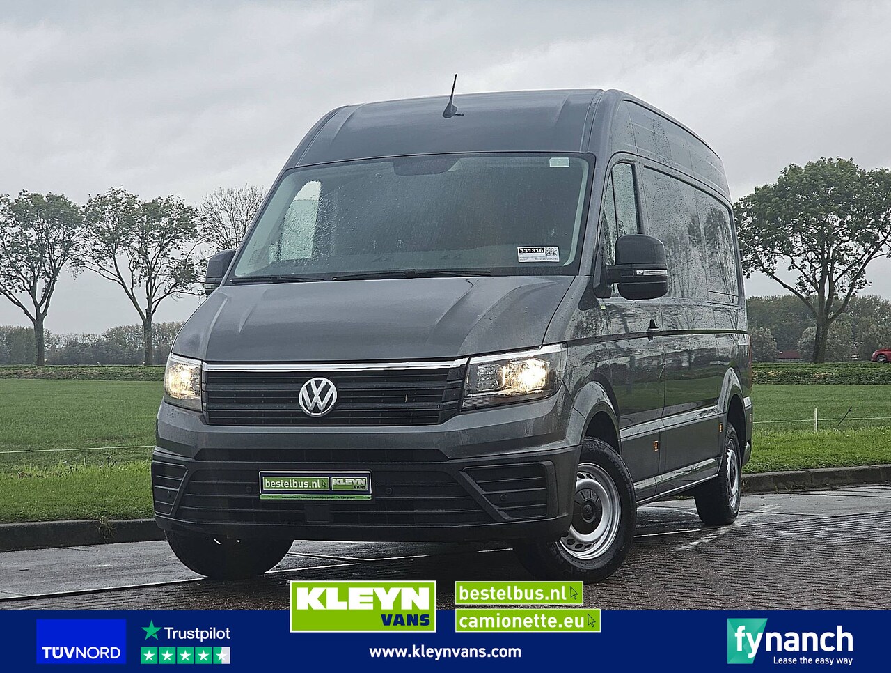 Volkswagen Crafter - 35 2.0 L3H3 140Pk Euro6 3-Zits Mf-Stuuwiel Camera Trekhaak Parkeersensoren ! - AutoWereld.nl