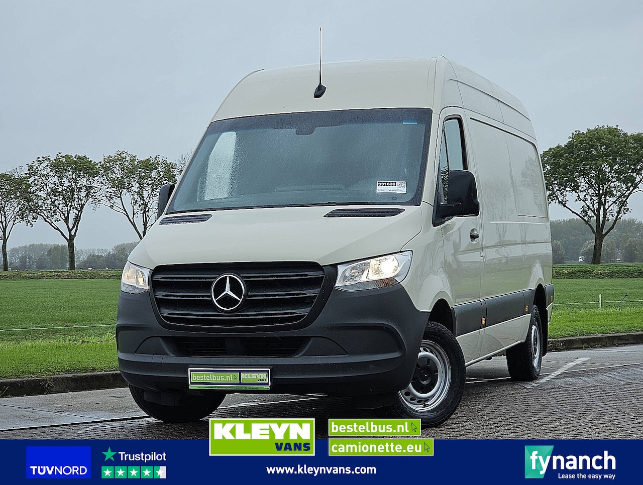 Mercedes-Benz Sprinter - 311 L2H2 Mbux Achterwielaandrijving Airco Euro6 1e Eigenaar! - AutoWereld.nl