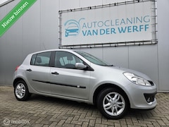 Renault Clio - 1.4-16V Dynamique nette auto