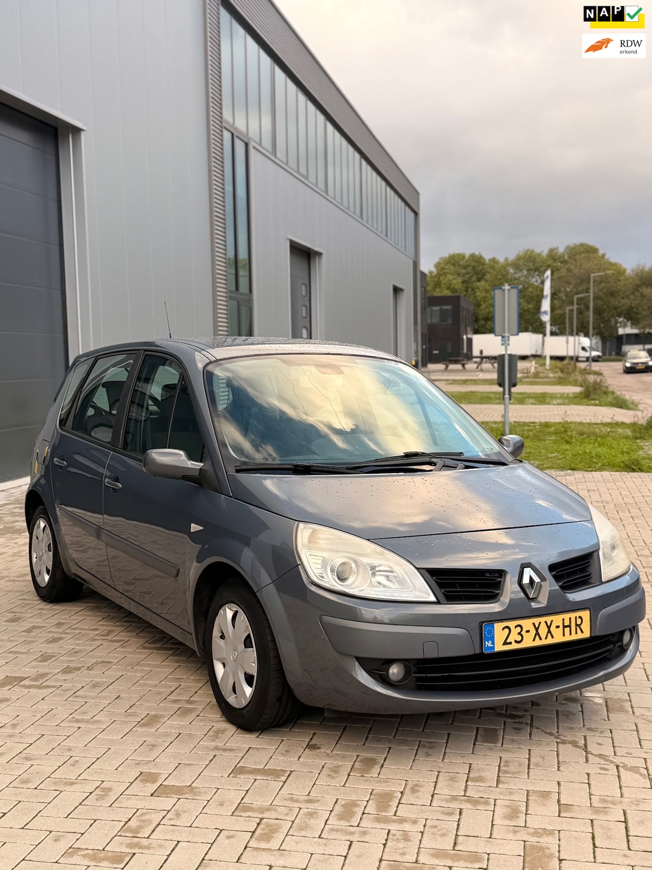 Renault Scénic - 1.6-16V Business Line 1.6-16V Business Line - AutoWereld.nl