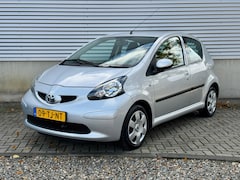 Toyota Aygo - 1.0-12V + 5 deurs [ 1e eig. airco, nieuwe APK ]