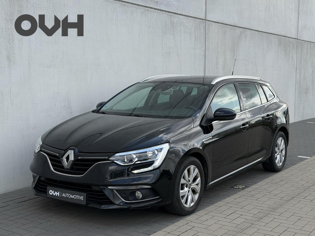 Renault Mégane Estate - 1.3 TCe Business | Stoelverw | Camera | Carplay - AutoWereld.nl