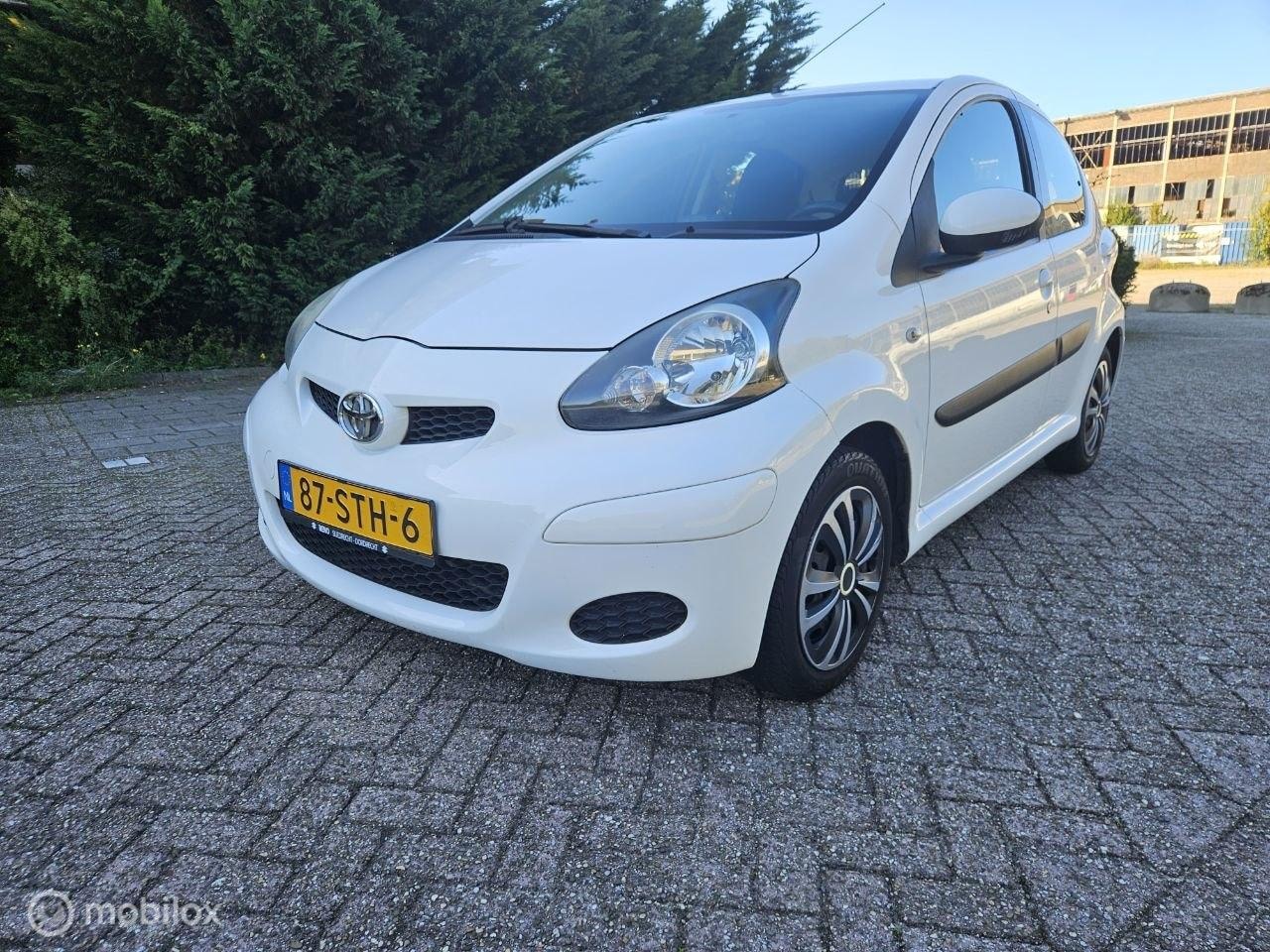 Toyota Aygo - 1.0-12V Comfort Navigator 1.0-12V Comfort Navigator - AutoWereld.nl