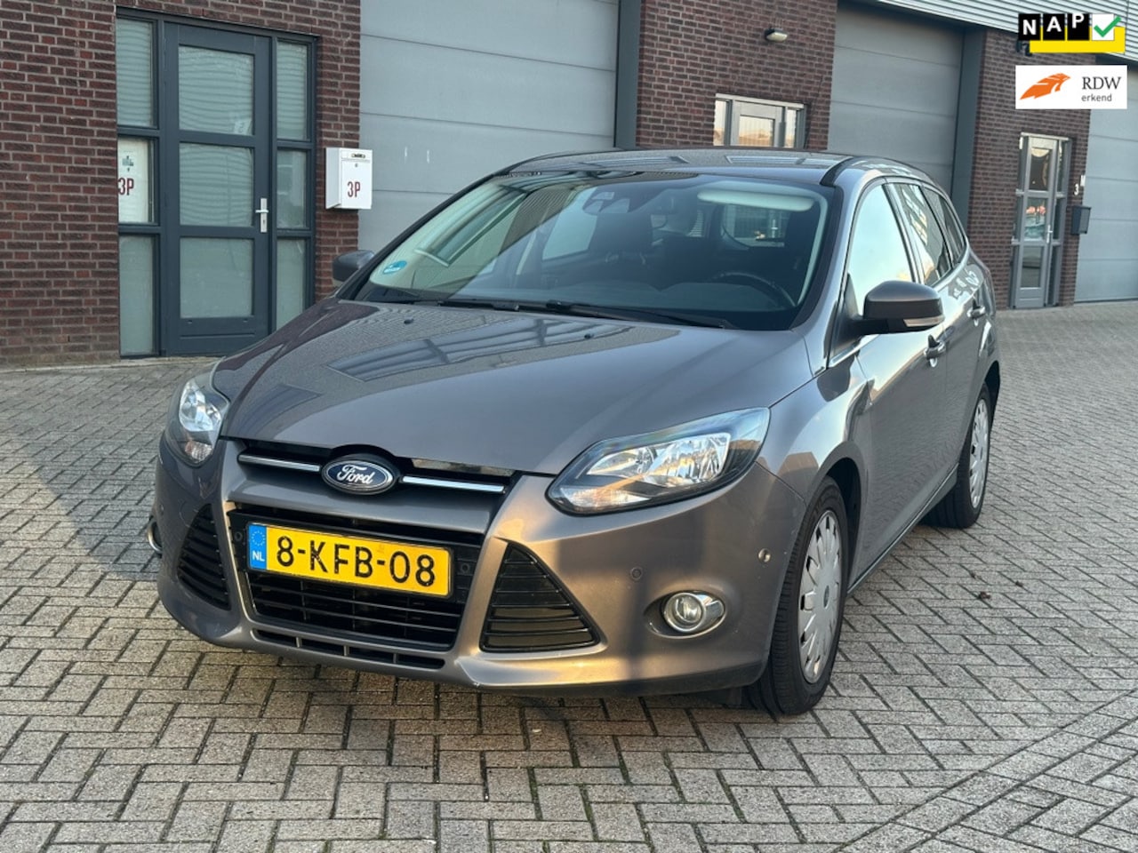 Ford Focus Wagon - 1.6 TDCI ECOnetic Lease Titanium 1.6 TDCI ECOnetic Lease Titanium - AutoWereld.nl