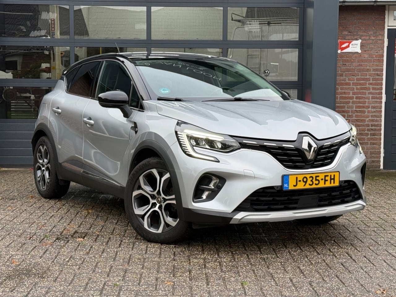 Renault Captur - 1.0 TCe 100 Edition One|keyless|camera|Trekhaak - AutoWereld.nl