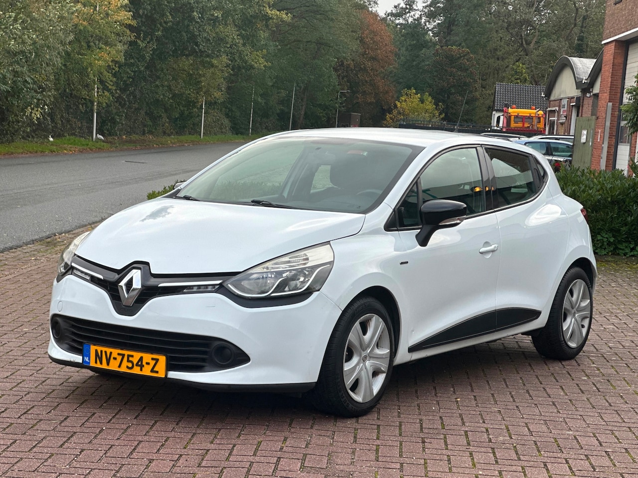 Renault Clio - 1.2 Authentique 1.2 Authentique - AutoWereld.nl