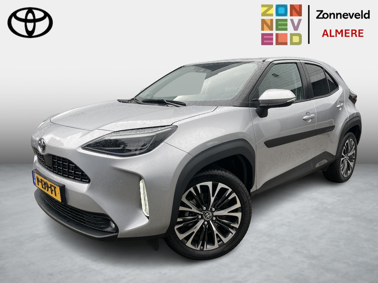 Toyota Yaris Cross - 1.5 Hybrid Executive All seasonbanden - AutoWereld.nl