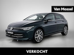 Volkswagen Golf - 1.5 eHybrid Style Edition | Trekhaak | Panoramadak | Apple Carplay | Android Auto | Stoelv