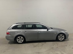 BMW 5-serie Touring - 525i Leer Pano Navi Head up