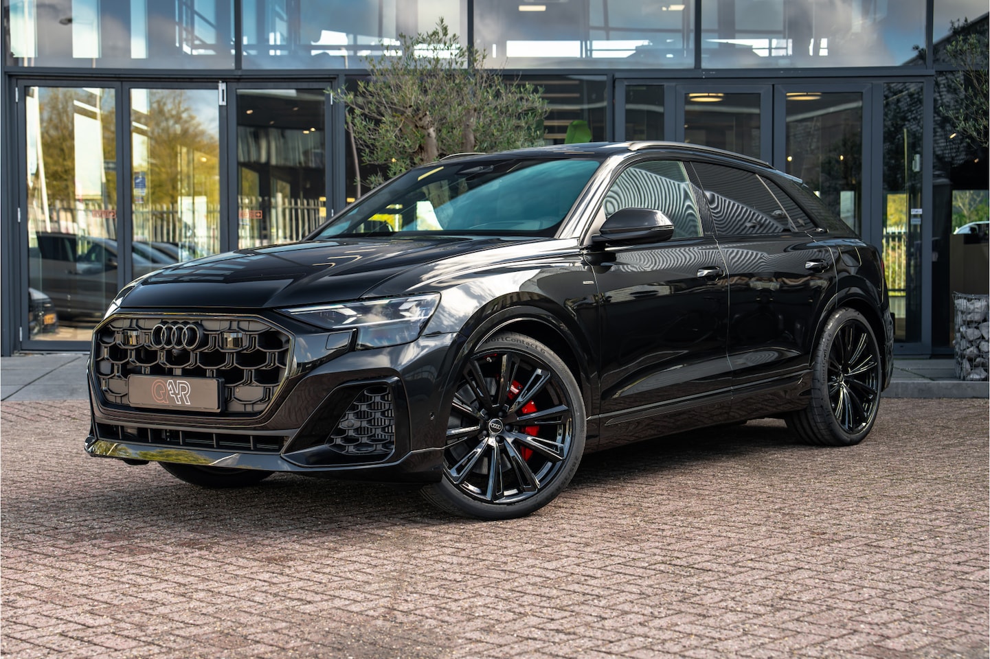 Audi Q8 - 60 TFSI e quattro Pro Line S Competition | Audi Exclusive Nano grey | Advanced onderstel | - AutoWereld.nl