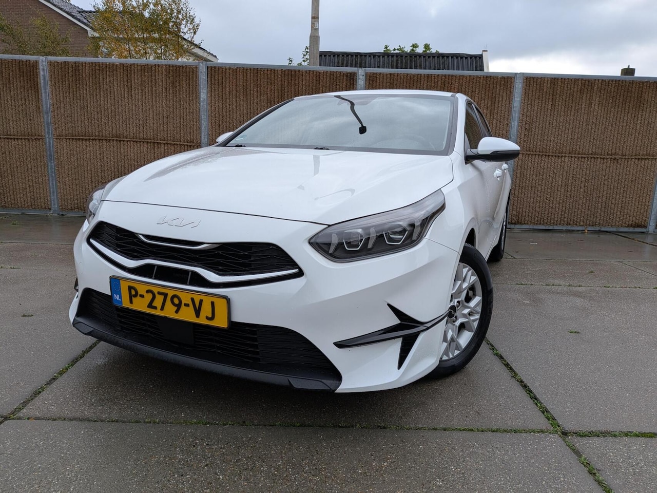 Kia Cee'd - Ceed 1.0 T-GDi MHEV Automaat PlusLine✅1e.eig✅deal.onh✅Carplay+auto - AutoWereld.nl