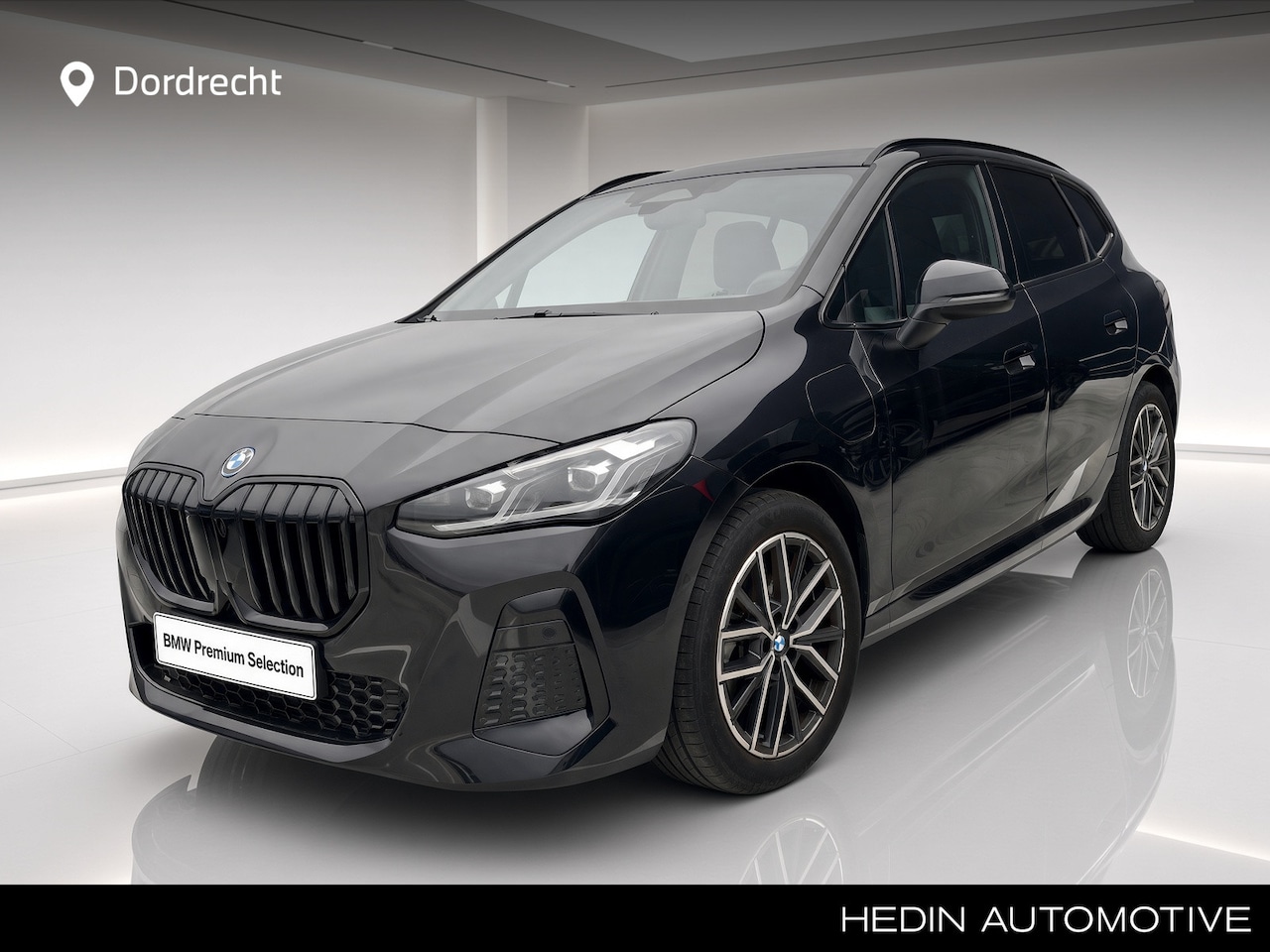 BMW 2-serie Active Tourer - 225e xDrive M-Sort | Panorama | Camera | Comfort Acces | - AutoWereld.nl
