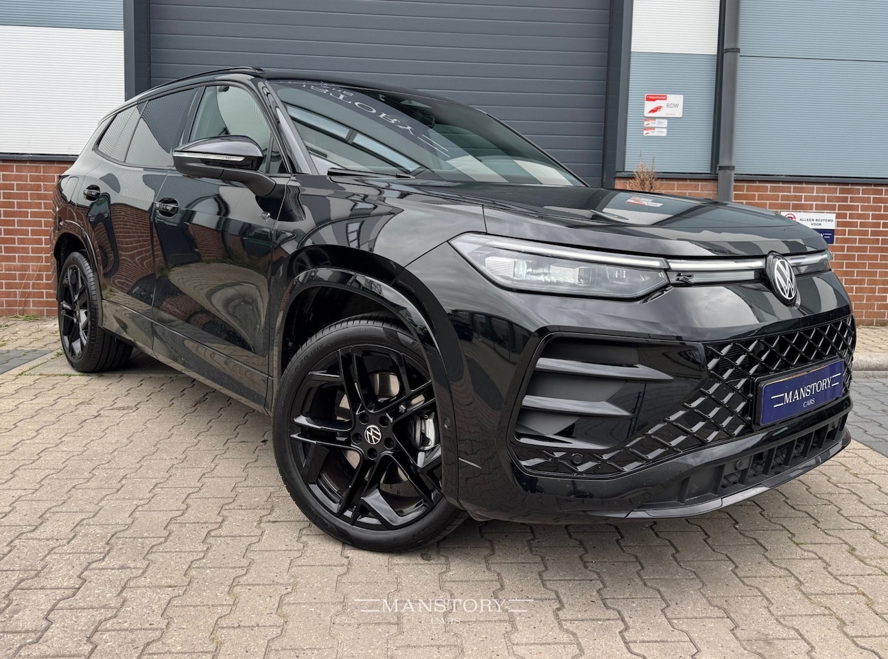 Volkswagen Tayron - 1.5 eTSI R-Line Edition 7p. 1.5 eTSI R-Line Edition 7p - AutoWereld.nl