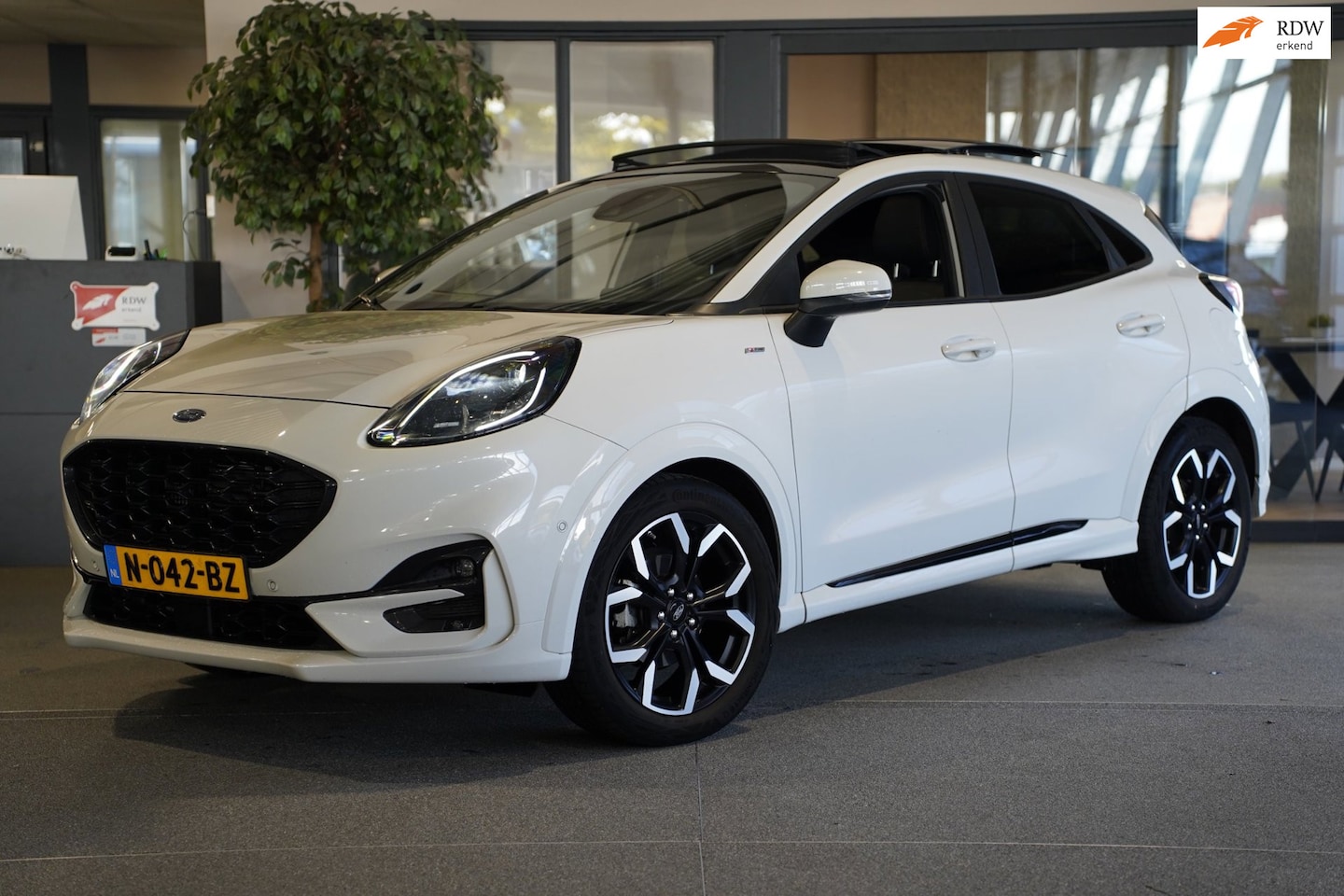 Ford Puma - 1.0 EcoBoost Hybrid ST-LIne X Pano Trek B&O Leder Acc - AutoWereld.nl