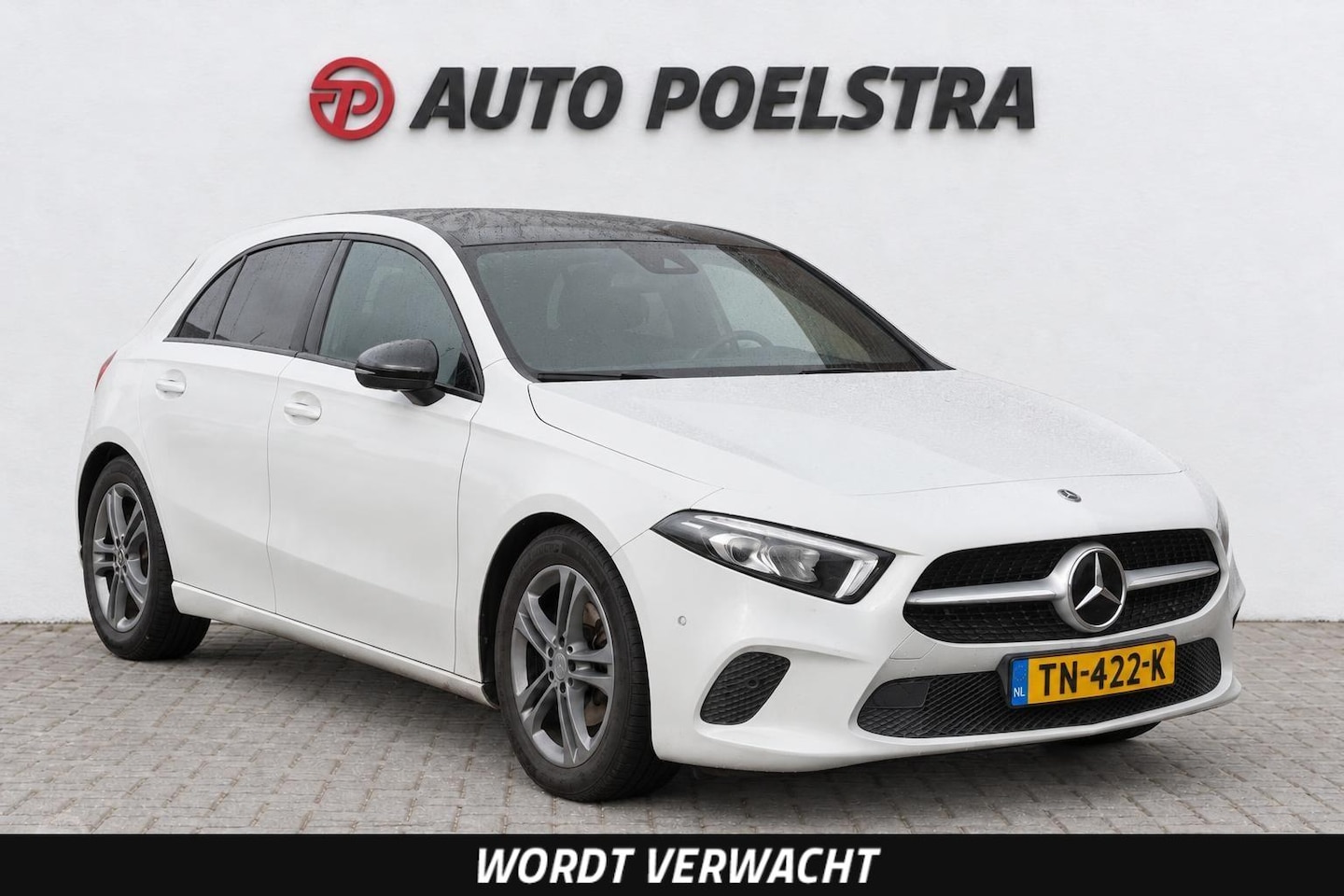 Mercedes-Benz A-klasse - 200 Launch Night Edition | Panoramadak | Camera | LED | Widescreen | Stoelverwarming | App - AutoWereld.nl