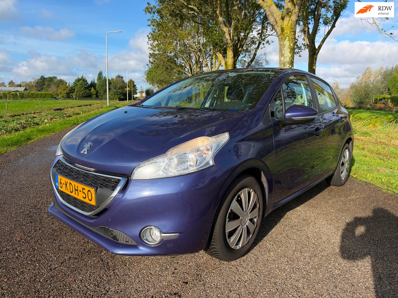 Peugeot 208 - 1.2 VTi Envy|clima|nw D-riem|pdc|rijdt perfect - AutoWereld.nl