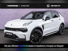 Lynk & Co 01 - 1.5 More | Adaptieve Cruise Control | Dodehoekassistent | Panoramadak | Stoel/Stuurverwarm