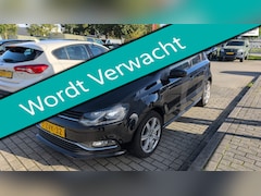 Volkswagen Polo - 1.2 TSI 4-Cilinder 90pk 5-deurs 1e eig. Airco Cruise Trekhaak