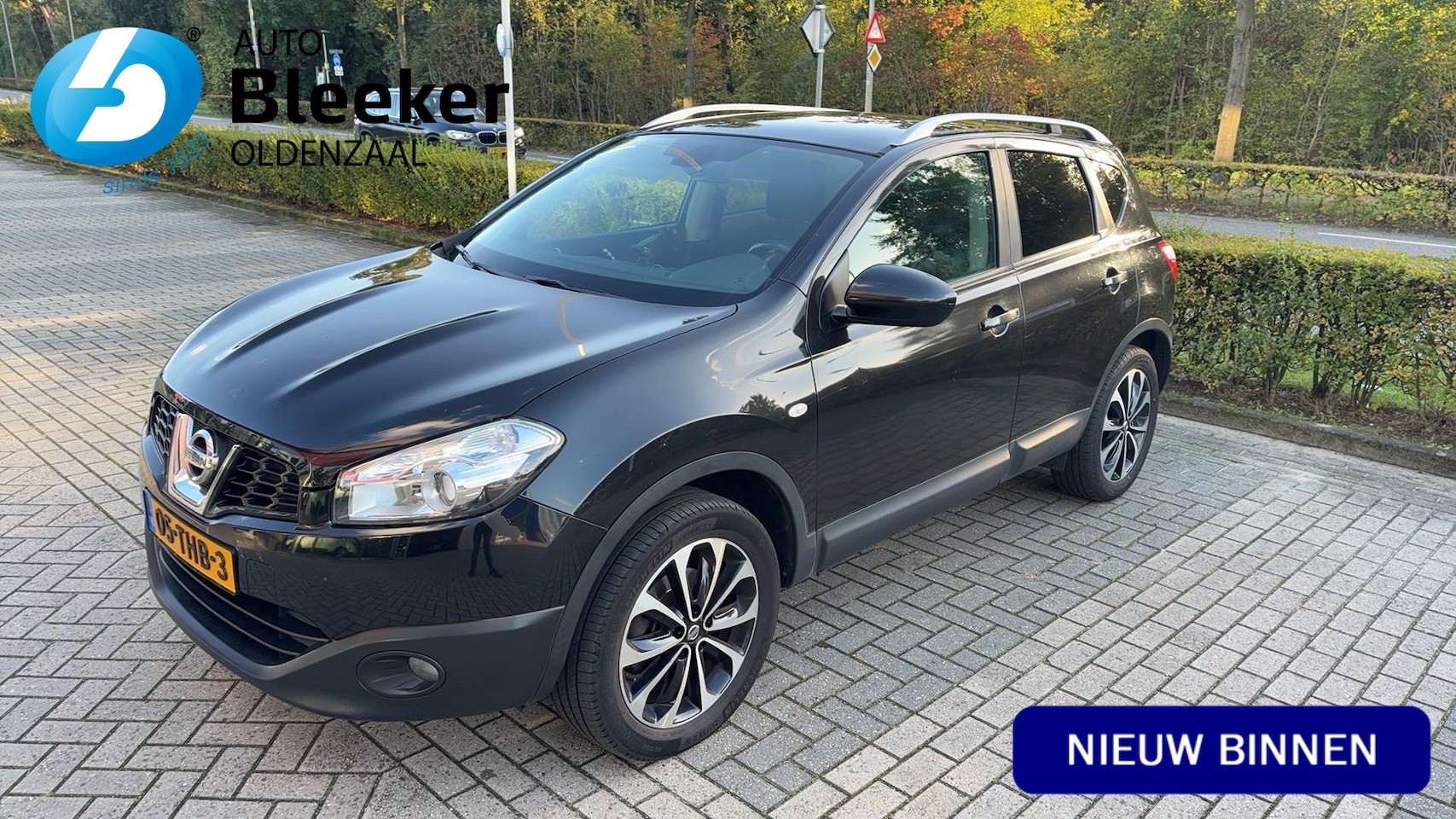 Nissan Qashqai - 1.6 Connect Edition Cruise Navi Trekhaak Pano - AutoWereld.nl