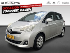 Toyota Verso S - 1.3 VVT-i Aspiration / panoramadak