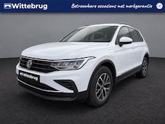 Volkswagen Tiguan - 1.4 TSI eHybrid DSG Life / Adaptieve cruise control / Achteruitrij camera / 17'' LMV