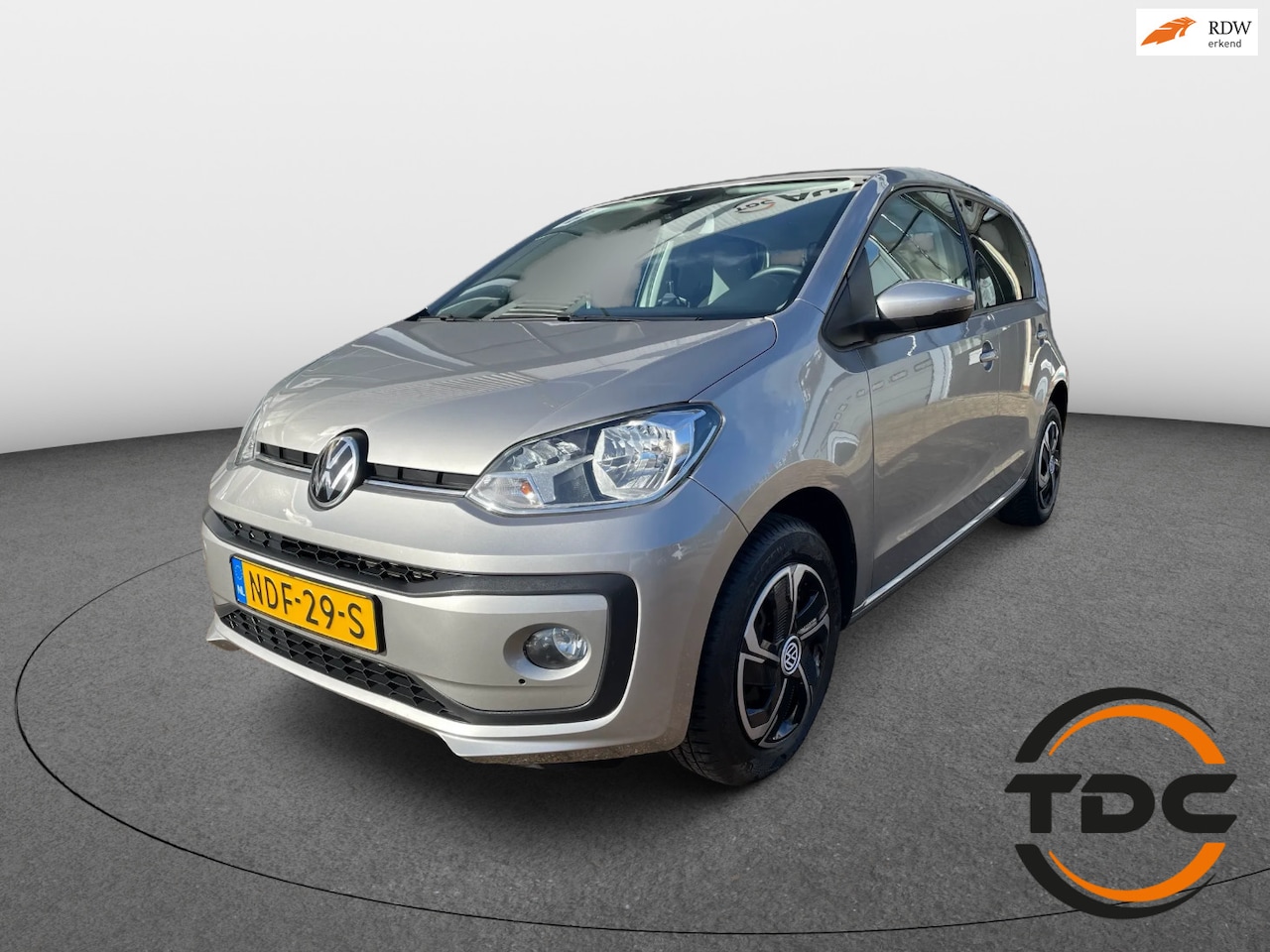 Volkswagen Up! - 1.0 AIRCO 5-DRS BLUETOOTH STOELVERWARMING - AutoWereld.nl