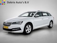 Skoda Superb Combi - 1.5 TSI 150PK Automaat Business Edition / Trekhaak / Navigatie / Airco-ecc./ Pdc./ Radio-m