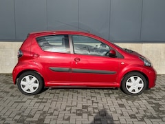 Toyota Aygo - 1.0-12V Comfort Navigator Automaat Airco Navigatie 5 DRS APK nieuw