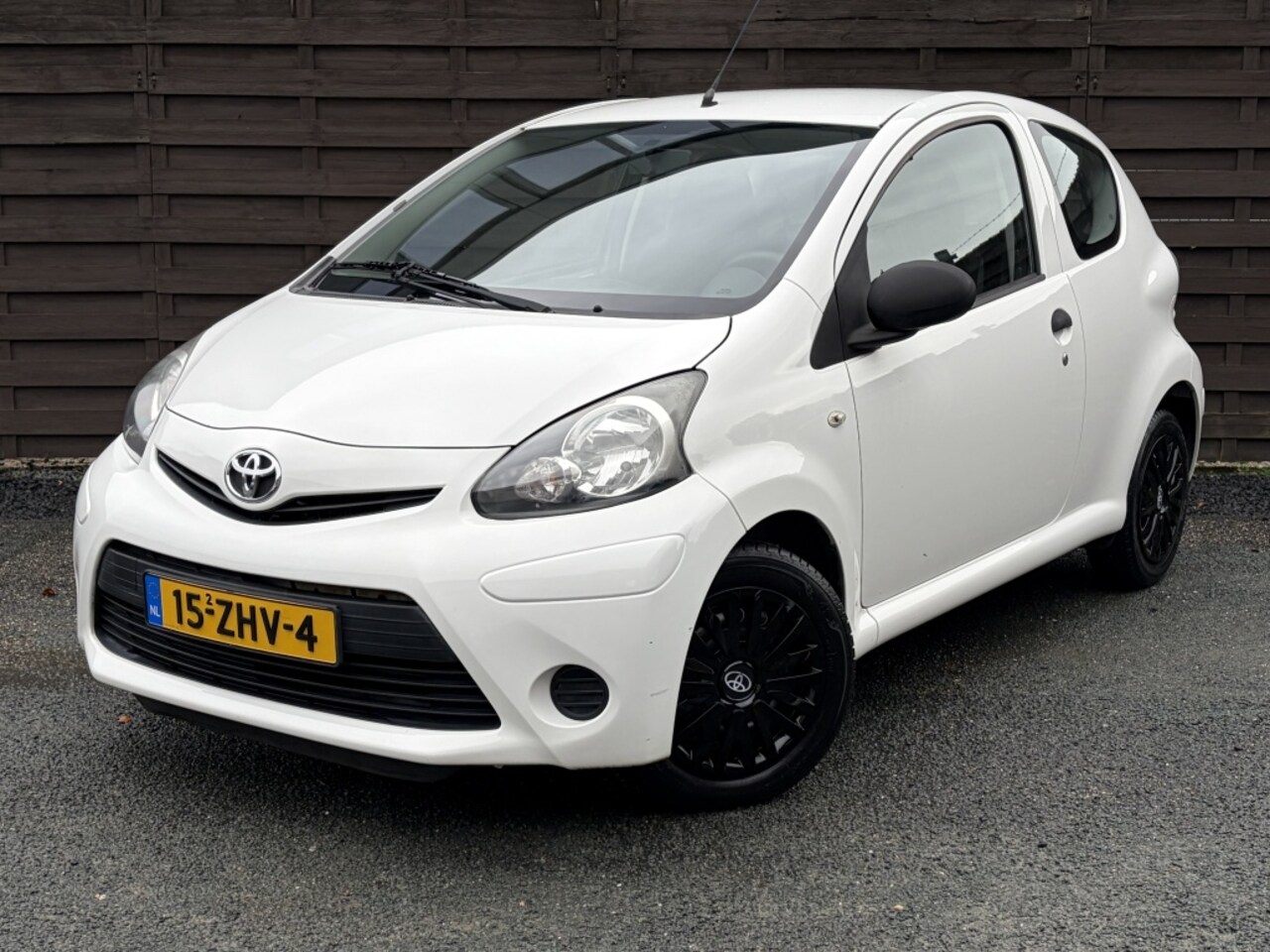 Toyota Aygo - 1.0 VVT-i Access 1.0 VVT-i Access - AutoWereld.nl