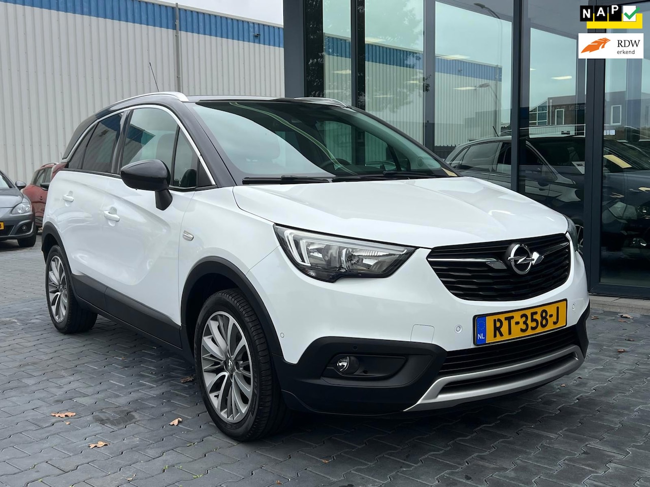 Opel Crossland X - 1.2 TURBO INNOVATION AIRCO CAMERA LMV - AutoWereld.nl