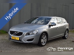 Volvo V60 - 2.4 D6 AWD Plug-In Hybrid Summum GEREVISEERDE DYNAMO EN ACCUPAKKET