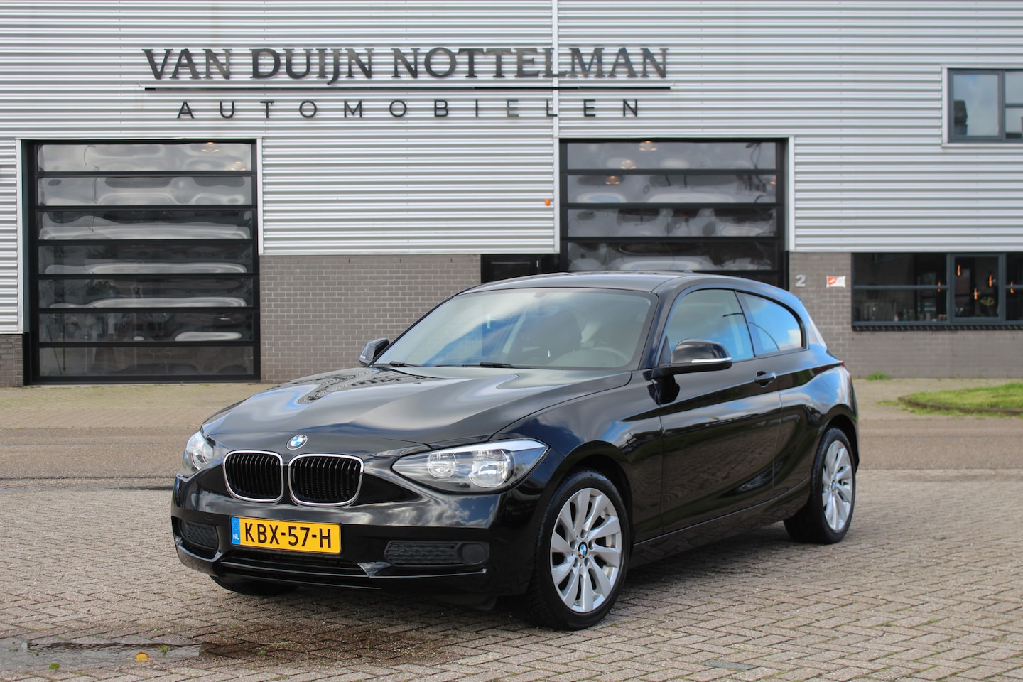 BMW 1-serie - 114i EDE / PDC / Stoelverwarming / 17" LMV - AutoWereld.nl