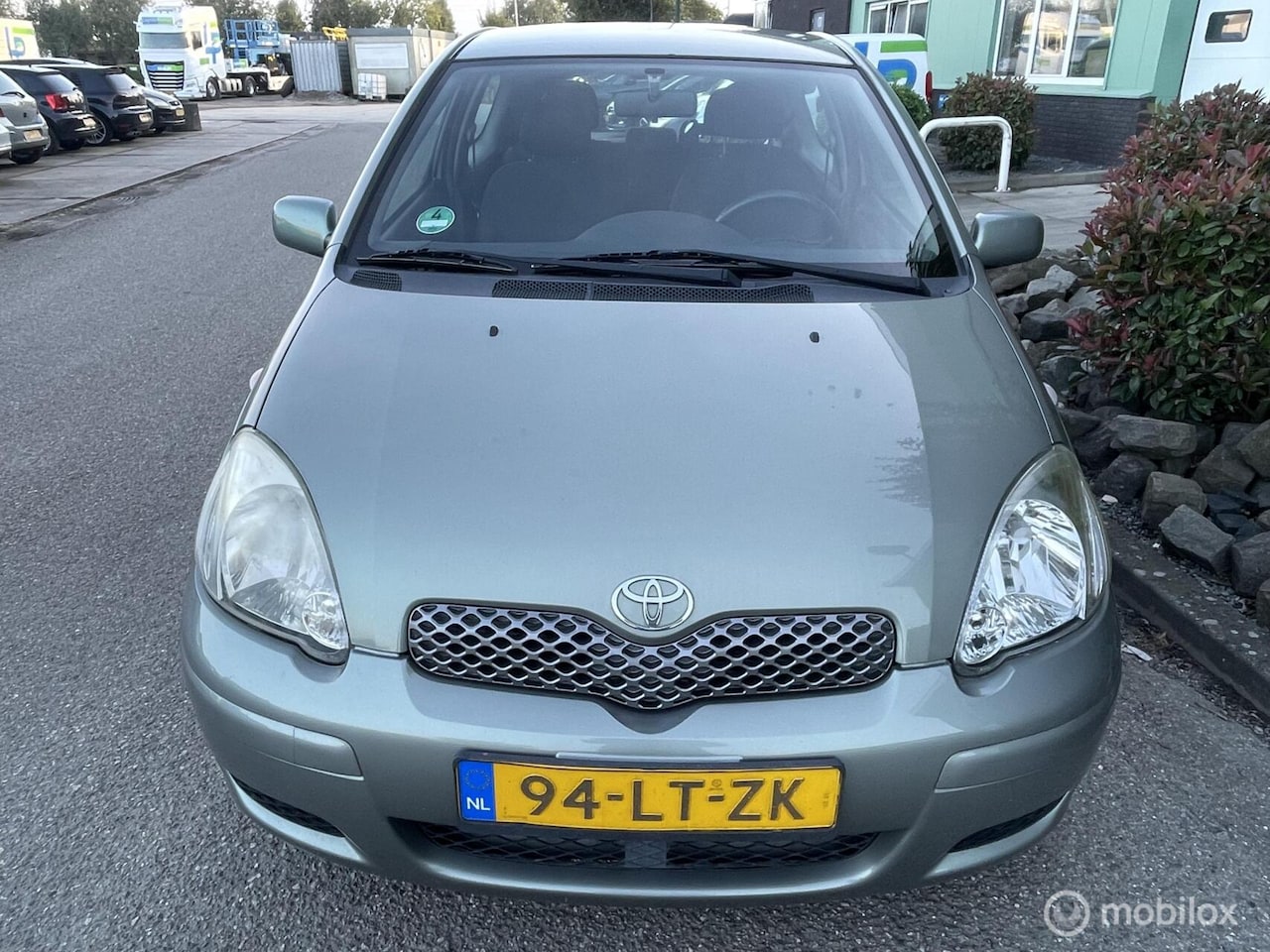 Toyota Yaris - 1.3 VVT-i Sol Automaat Nieuwe Apk - AutoWereld.nl
