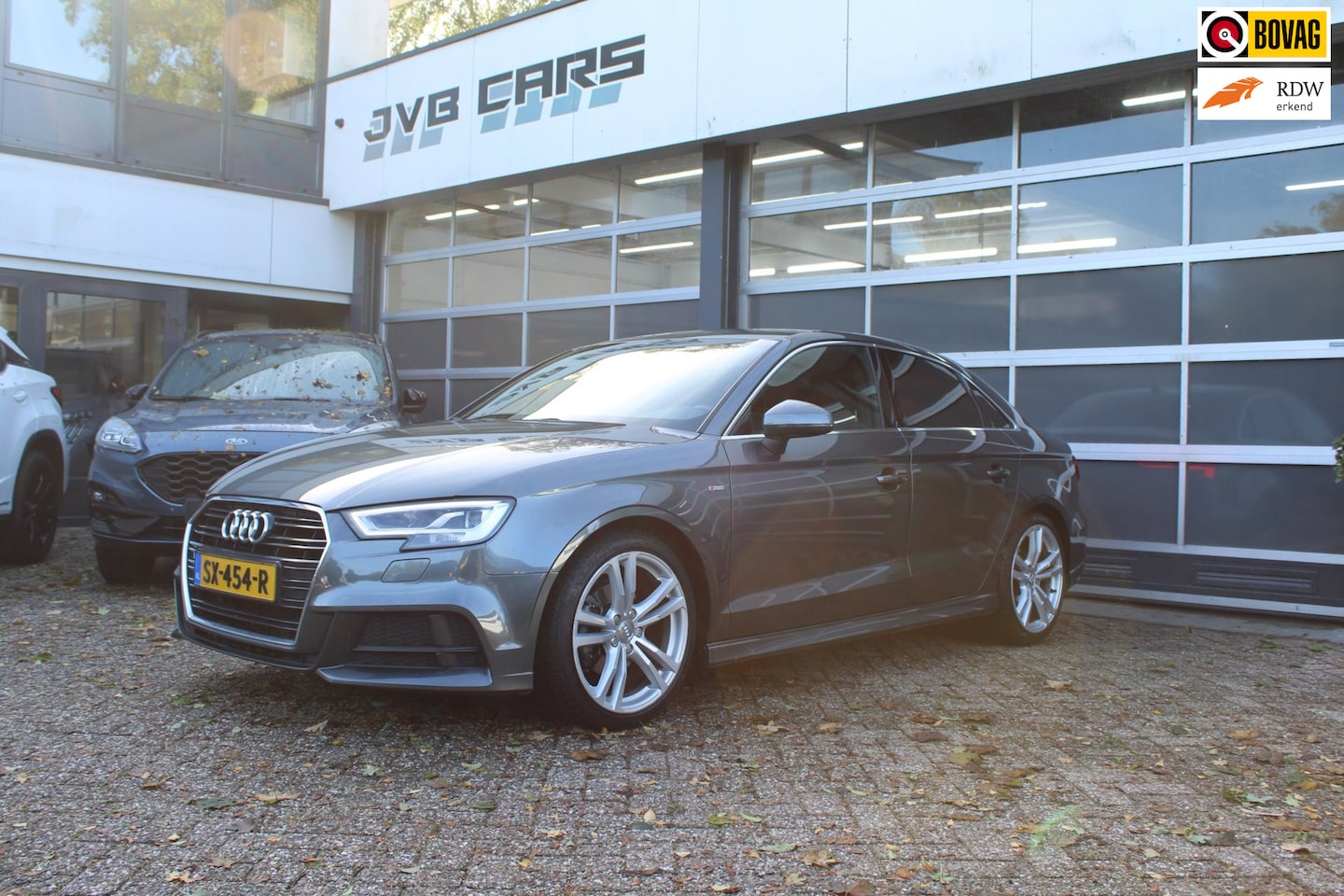 Audi A3 Limousine - 1.5 TFSI CoD Sport S Line Edition 1.5 TFSI CoD Sport S Line Edition - AutoWereld.nl