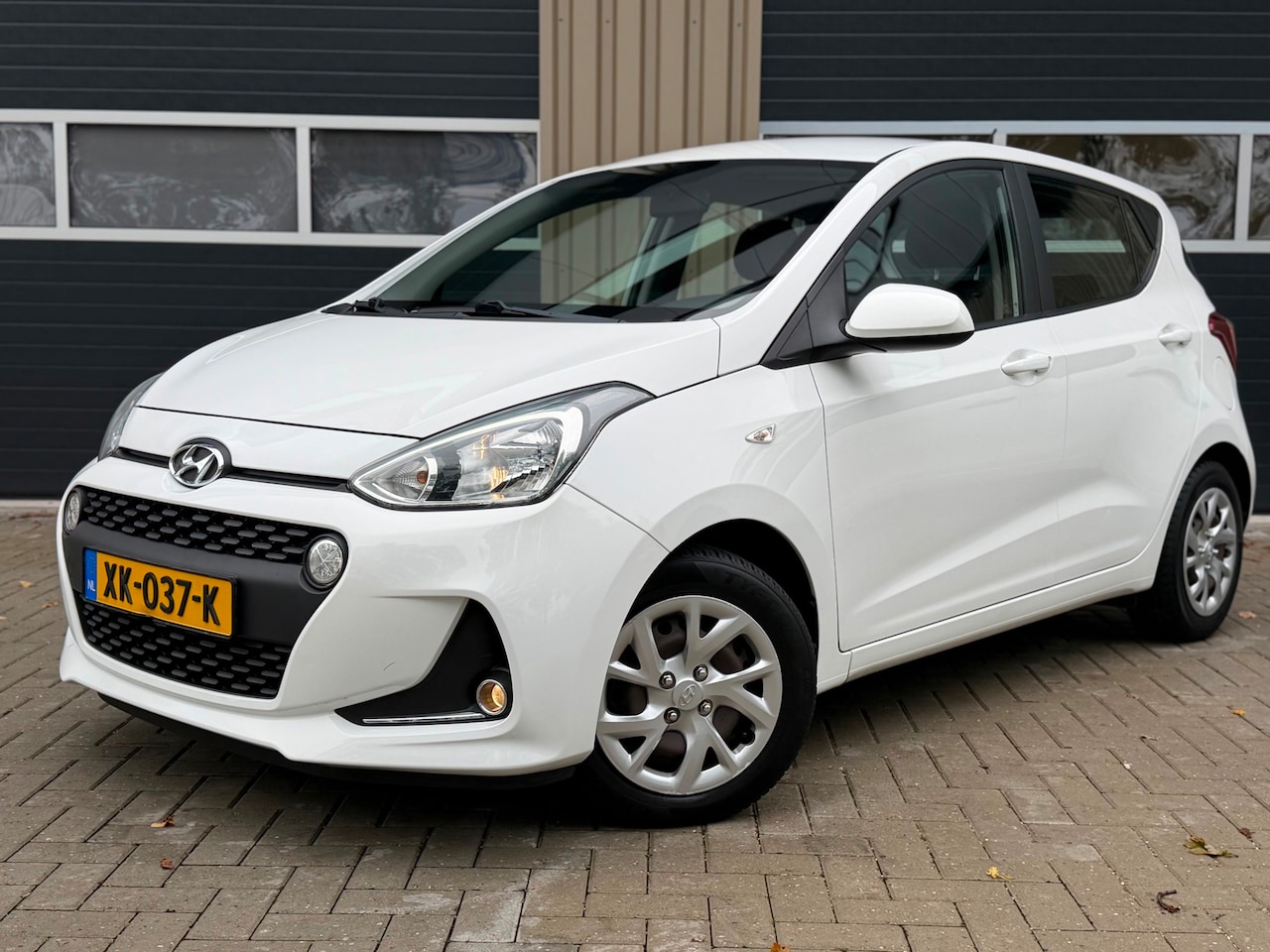 Hyundai i10 - 1.0i Comfort | Airco | cruise control | goed onderhouden - AutoWereld.nl