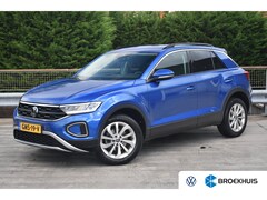 Volkswagen T-Roc - 1.5 150PK TSI Life Business | ACC | PDC V+A | Climate Control | Apple Carplay & Android Au