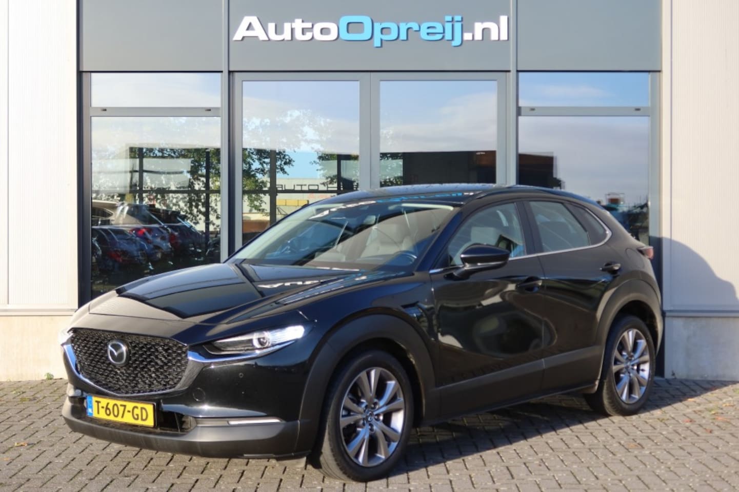Mazda CX-30 - 2.0 SkyActiv-G M Hybrid Comfort AUTOMAAT Clima, NAVI, Camera, Head-up, Stoelverwarming - AutoWereld.nl