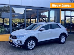 Volkswagen T-Roc - 1.5 TSI 150 pk Style - Navi - Apple/Android - stoelverw - 1e eigenaar