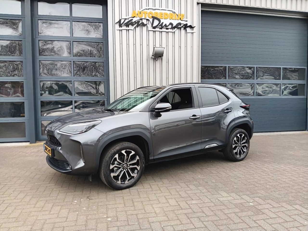 Toyota Yaris Cross - 1.5 Hybrid Business Plus  Groot Navi  Stoel/Stuur verw. Apple Carplay  Cruise/Clima - AutoWereld.nl