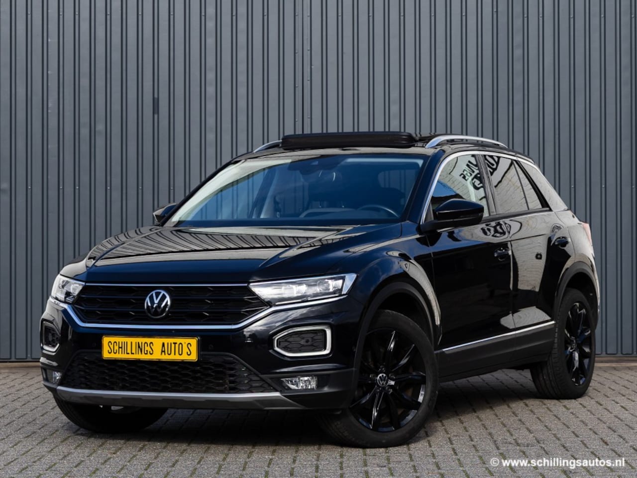 Volkswagen T-Roc - 1.5 TSI STYLE Design-pak Automaat DSG Panoramadak Apple Carplay - AutoWereld.nl