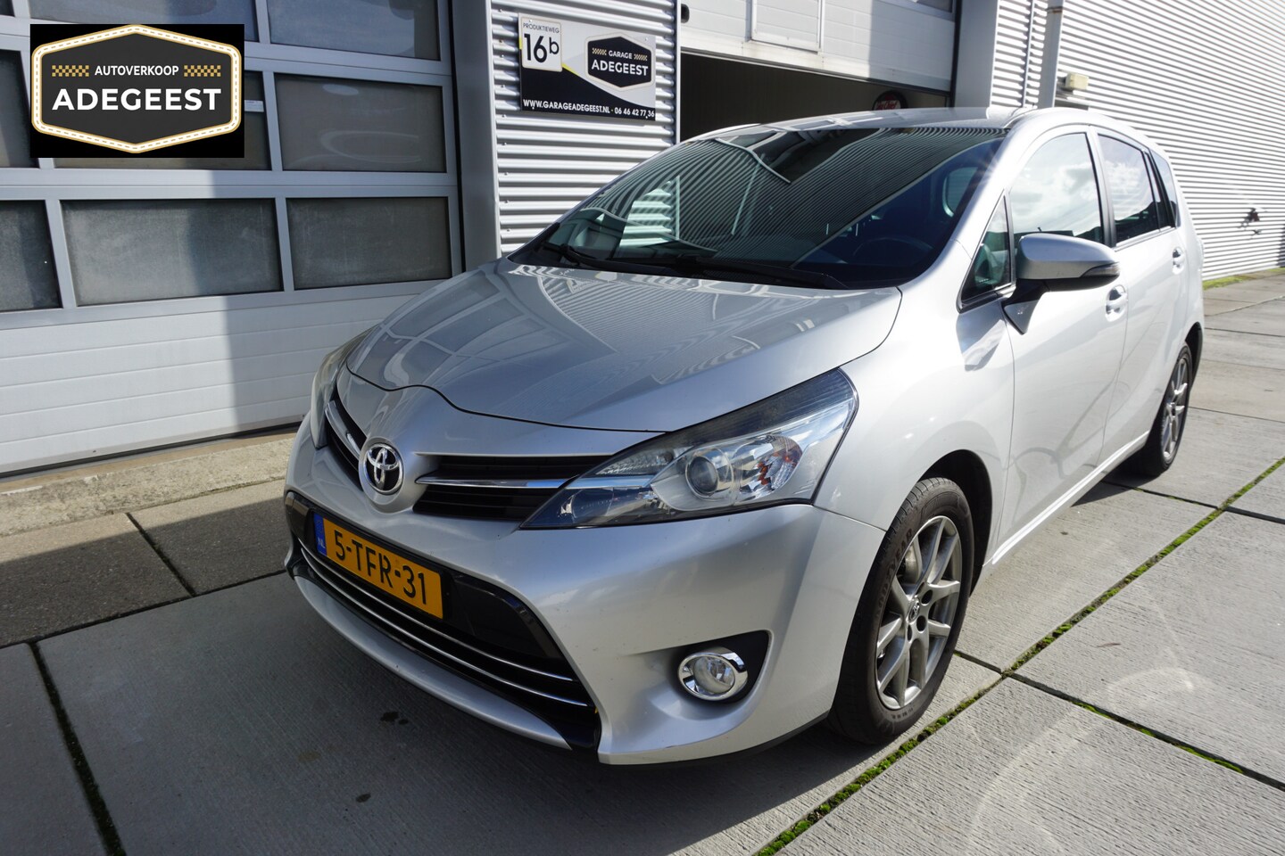 Toyota Verso - 1.8 VVT-i Business 5 Persoons |Camera|Trekhaak|5 Persoons|BlueTooth| - AutoWereld.nl