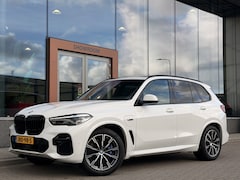 BMW X5 - xDrive45e M-Sport | Pano | Luchtvering | Elek. Trekhaak | Stoelverwarming | ACC | Memory |